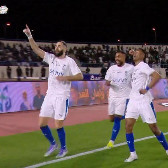 Jasonchi1212's tweet photo. Na now I see why Ronaldo no wam allow Benzema leave Al Nasser.
Bro is still balling. https://t.co/kV5034xTKY