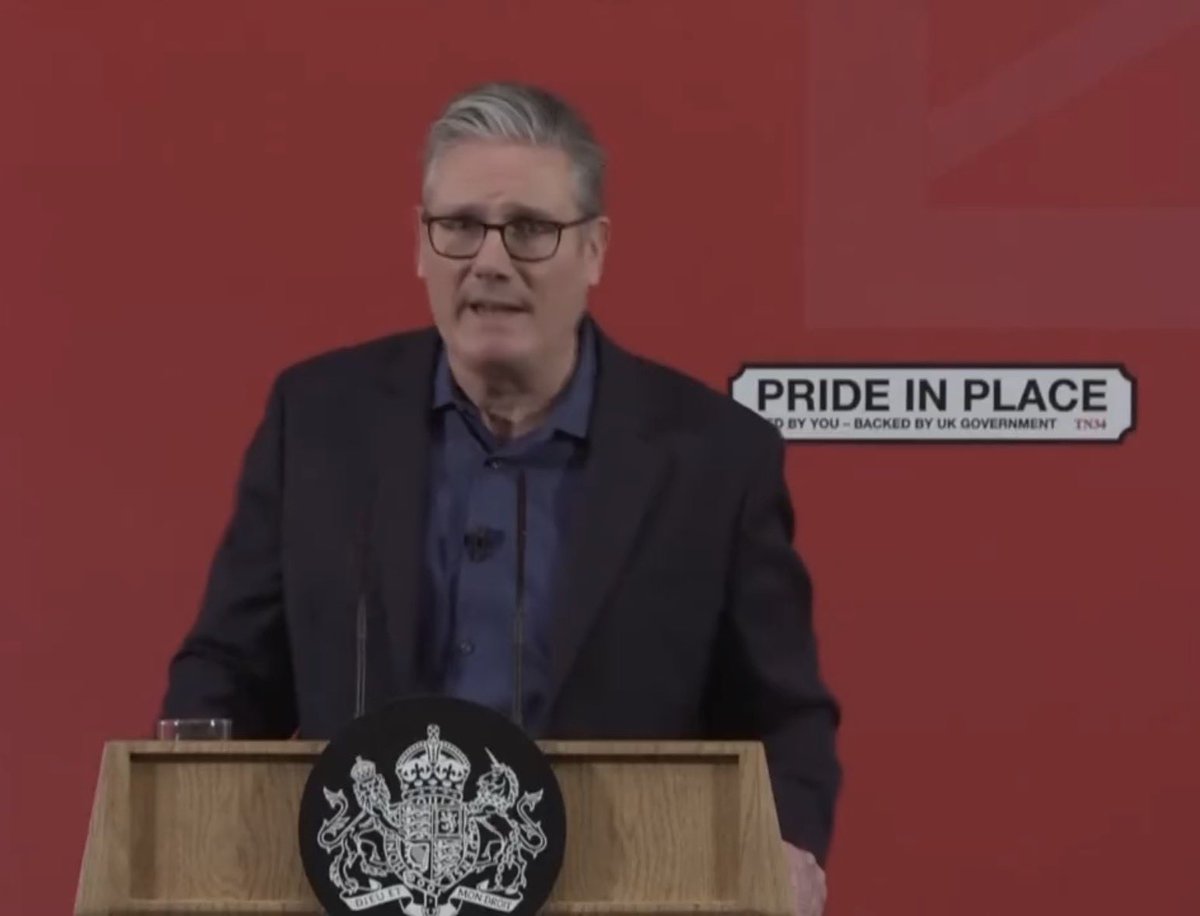 ArchRose90's tweet image. Peter Mandelson was sacked in 1998 after he had received an undeclared personal loan of £373,000.

He was again sacked in 2001 amid allegations of an improper intervention.

He is called the “Prince of Darkness”

Keir Starmer: How was I suppose to know that he would be dishonest?