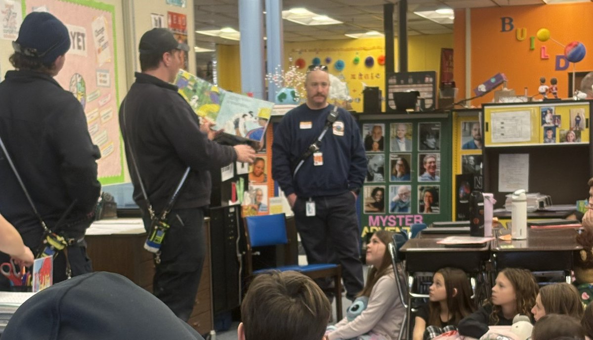 AmandaY40153090's tweet photo. 🎶The most wonderful day of the year🎵@litworldsays World Read Aloud Day! 📖In person visits from local librarians & fire fighters and virtual visits from authors around the 🌍#Knightsread #knightpride #WRAD2026 https://t.co/ZOARrE8BGN