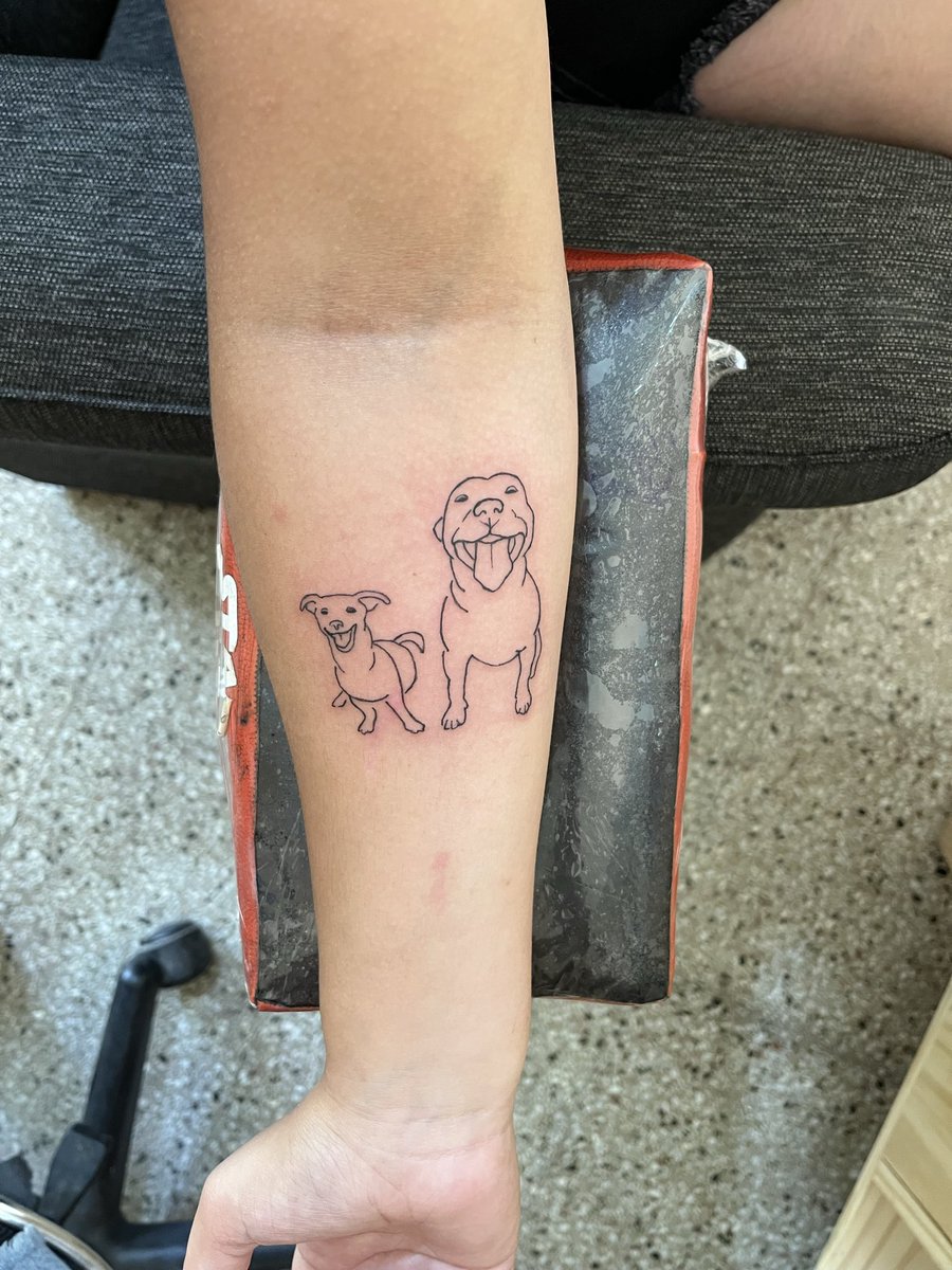 luuceejas's tweet photo. Ayer me tatué a los amores de mi vida, los que me acompañan en todo, los que alegran por completo mis días. Los amo bebitos de mami❤️‍🩹 https://t.co/5Sv4KcCOqe