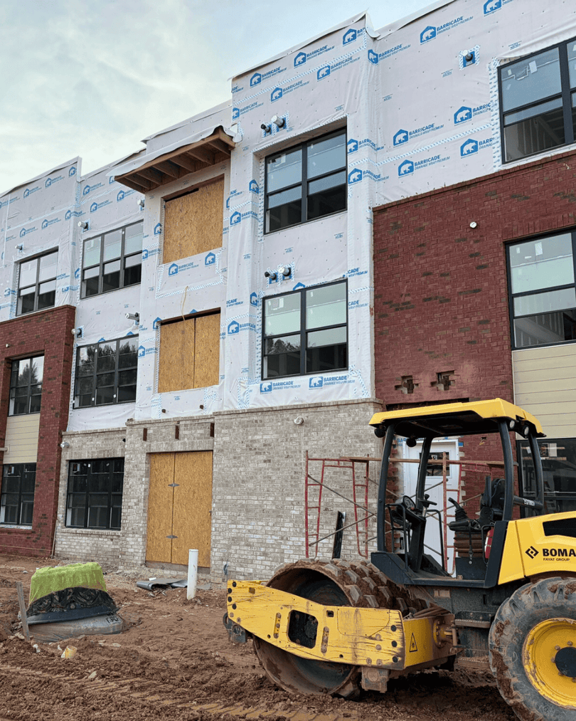capstonebuild's tweet photo. Big things are taking shape in Atlanta, Georgia. Developed by the Atlanta Housing Authority, the City of Atlanta, McCormack Baron Salazar, and The Benoit Group, this 151-unit, six-building community will deliver one-, two-, three-, and four-bedroom residences. https://t.co/NUG8Hvhz6U