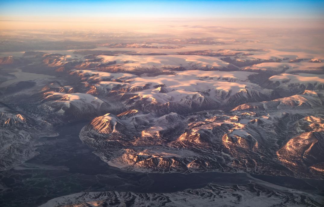M_Publishing's tweet photo. Funded by @NSF and @NASA, researchers studied the impacts of atmospheric rivers—long, narrow regions in the atmosphere, like rivers in the sky, that transport water vapor and create rain or snow when they make landfall—in Greenland! View the #DeepBlueData: https://t.co/WrzpfFmR9Q https://t.co/HLNuU9ml0j