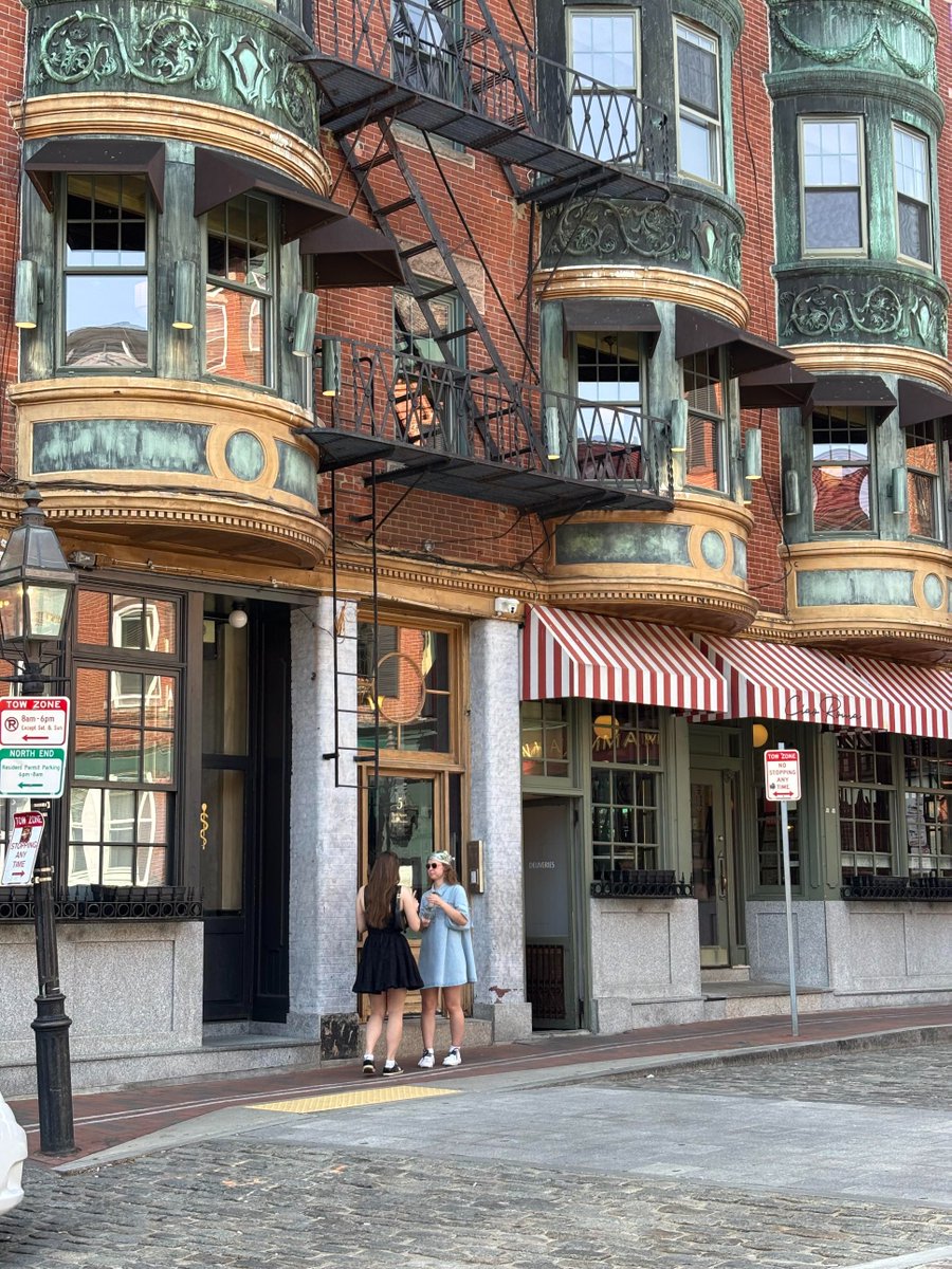 MisschTLVS's tweet photo. I fondly recall that every street in Boston tells a story of the past, imbued with a rich cultural atmosphere and unique charm https://t.co/6KCB4Bafgo