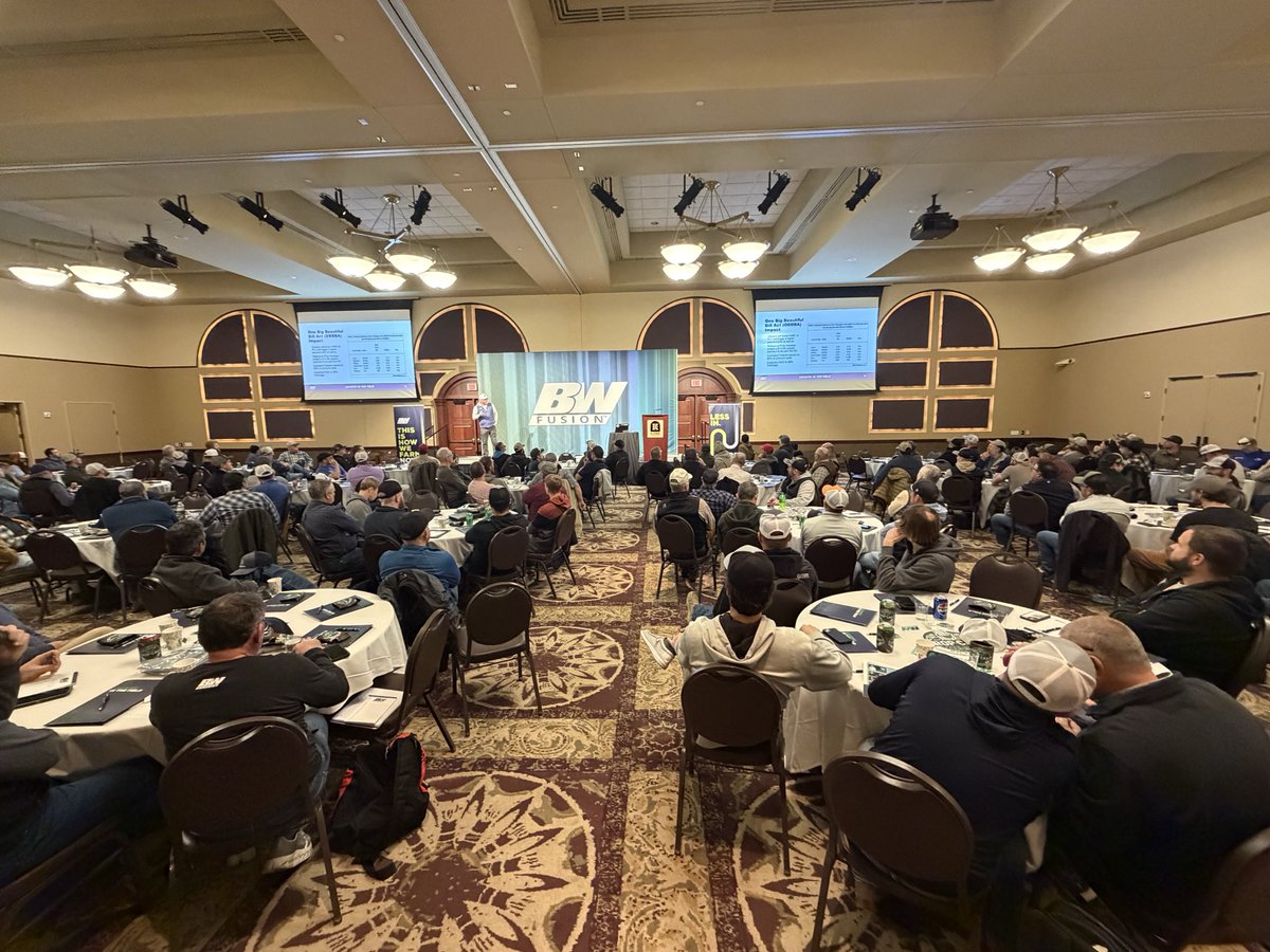 bw_fusion's tweet image. Manhattan, KS…. YOU GUYS SHOWED UP! 🔥 

A full house, left with standing room only. Agronomy Roadshow 2026 is where the hot conversations are happening.