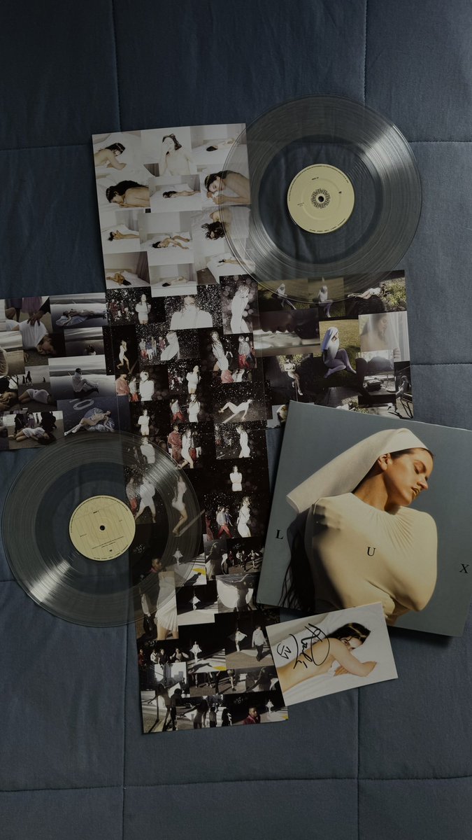 die______go's tweet image. finalmente chegou 🕊️🤍