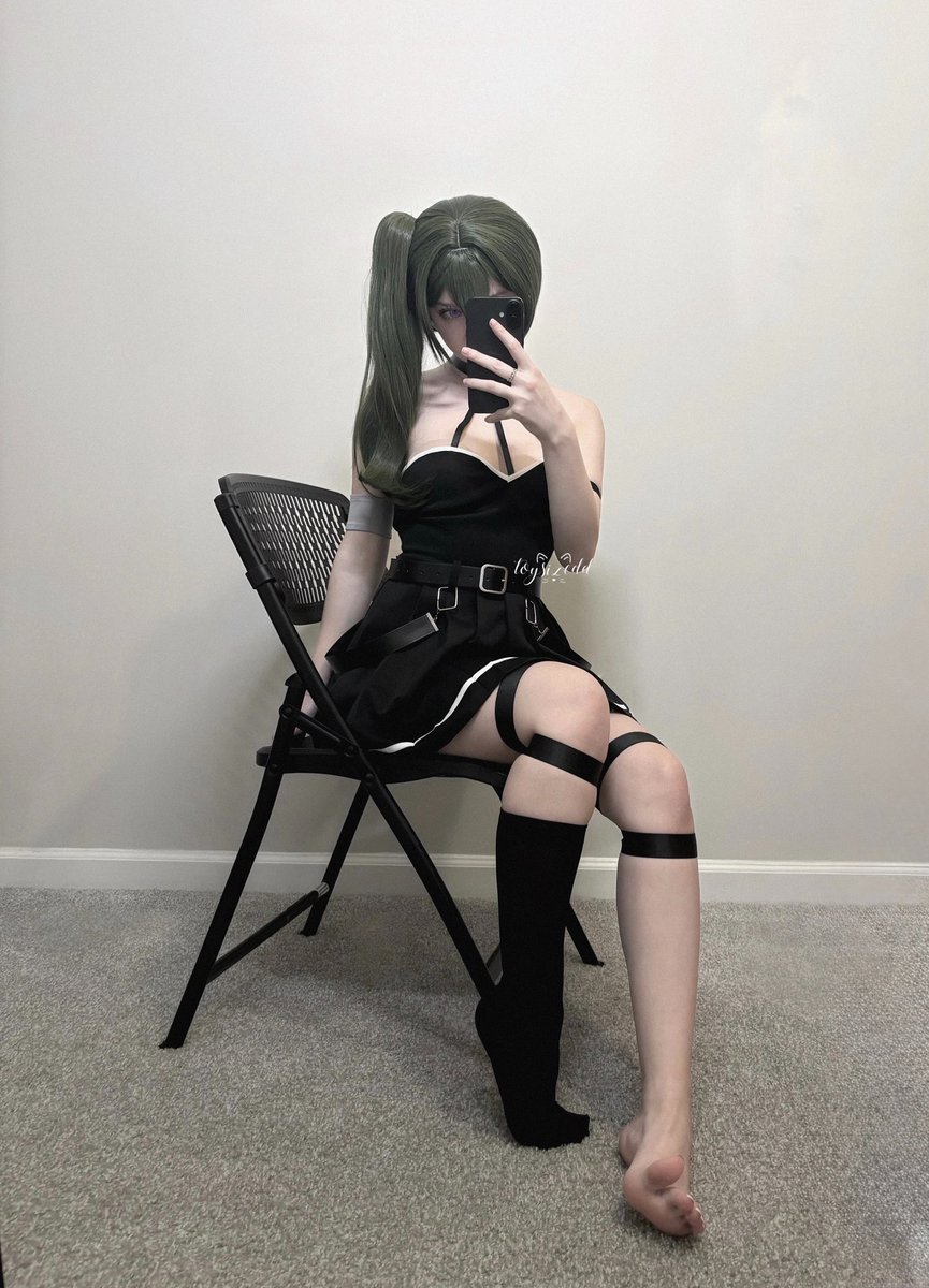 saphircos's tweet photo. übel cosplay sfw https://t.co/WP9stxg6wp