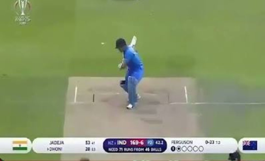 Meanwhile Jersey no 7 when required run rate is 10+ 😭