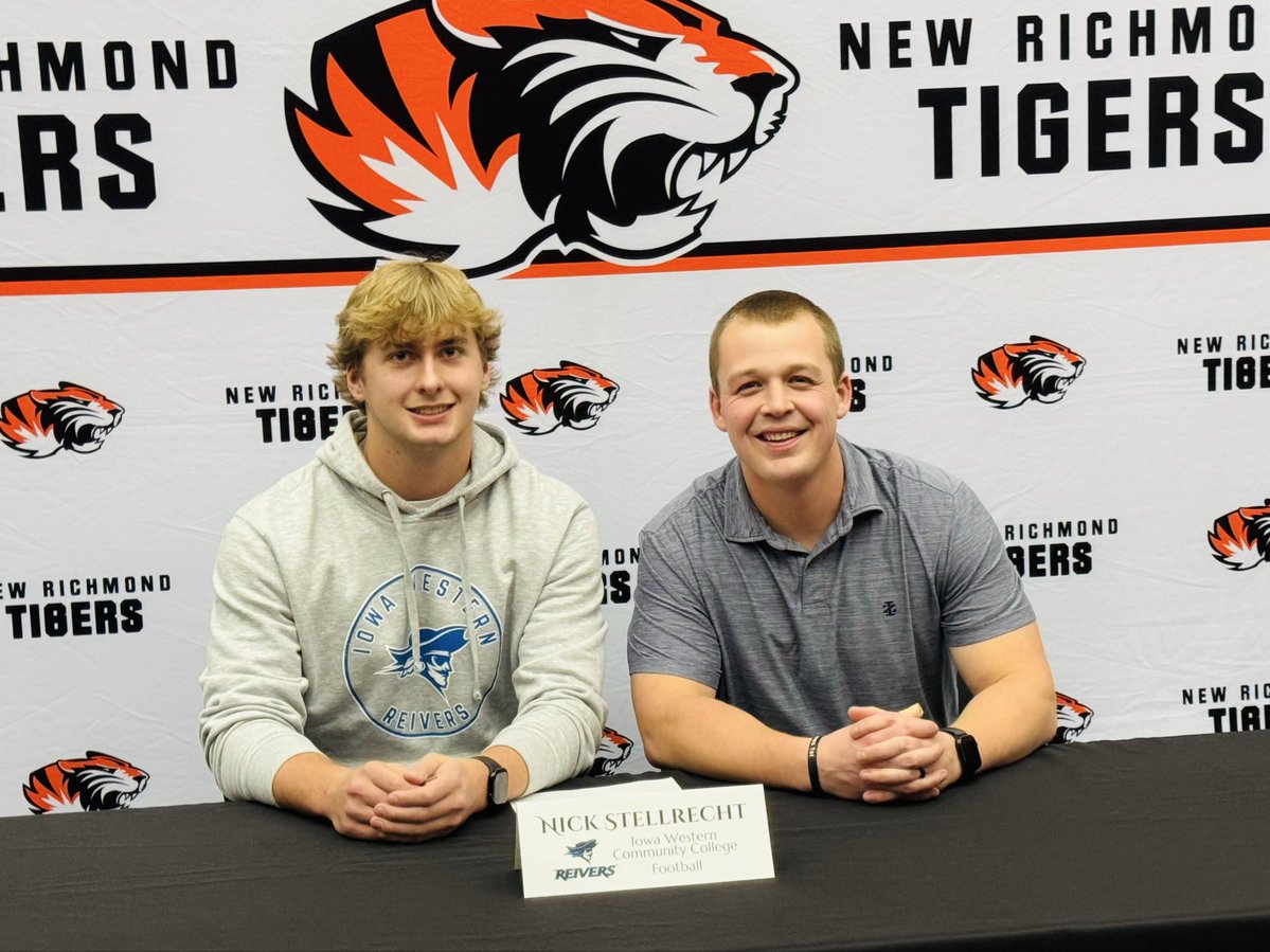 CoachLarsonNR's tweet image. Next up, @NickStellrecht is heading to @GoReivers to play Tight End. Congrats Nick!