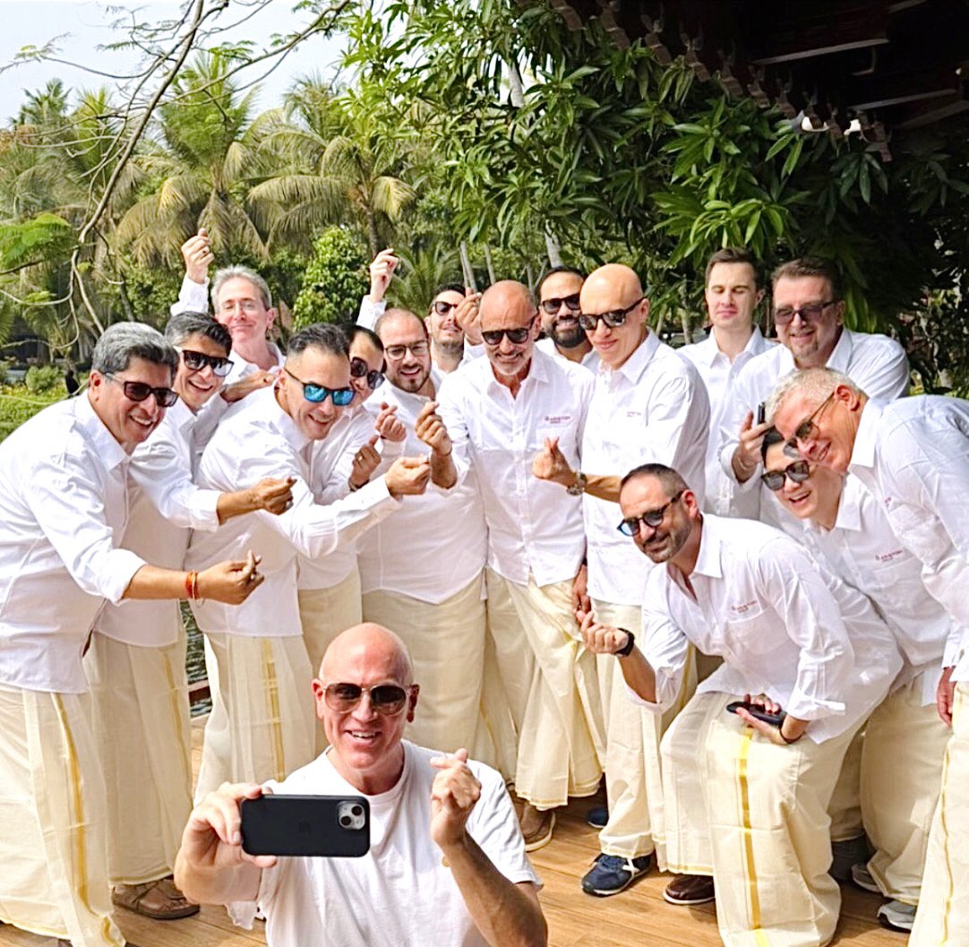 I’ve facilitated in the desert, even under Concorde, but never on a houseboat cruising the backwaters of Kerala - till now! What a way to bring 25 leaders from across Africa, the Middle East, and Asia.