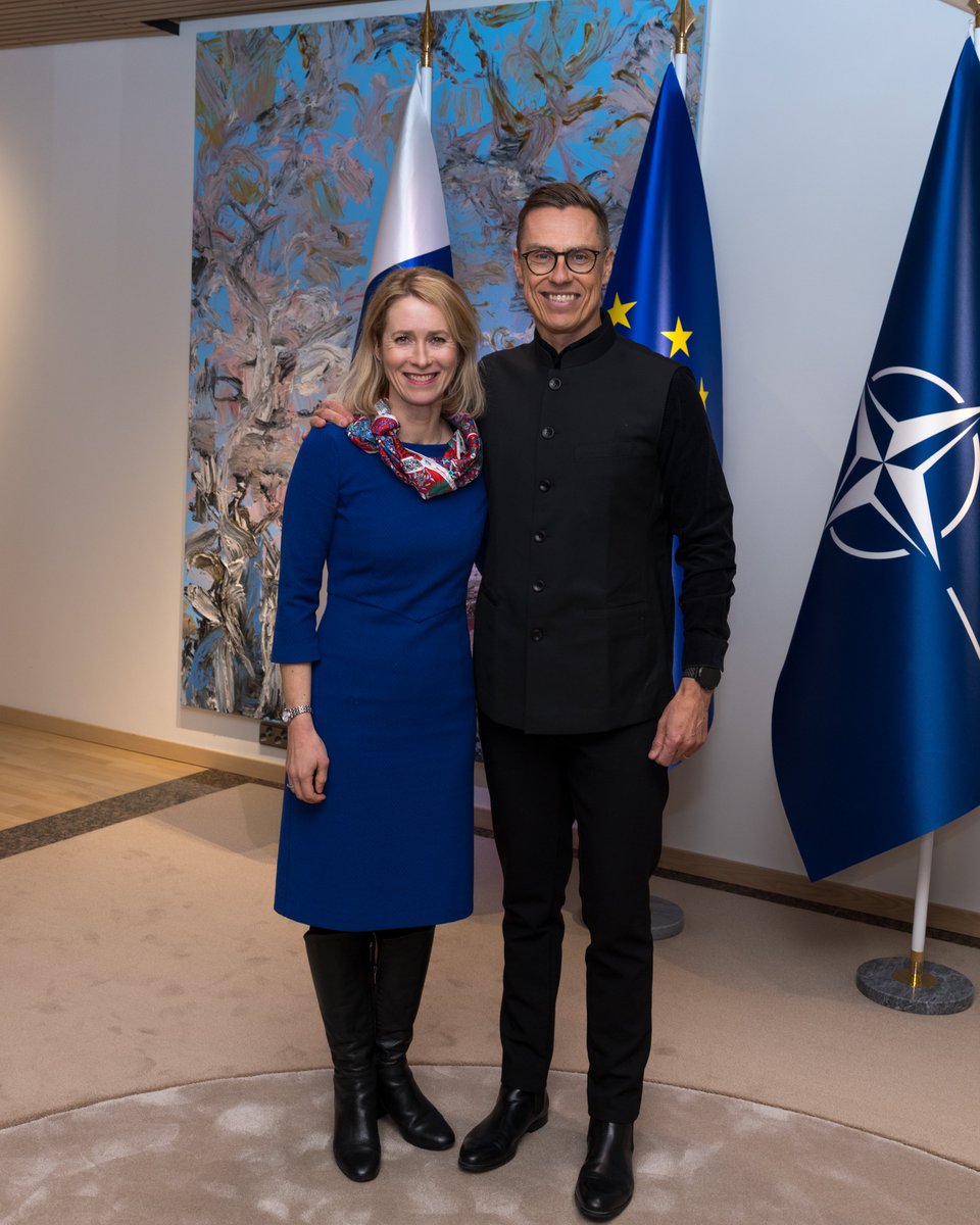 Tapasin tänään EU:n ulko- ja turvallisuuspolitiikan korkean edustajan <a href="/kajakallas/">Kaja Kallas</a> virka-asunnollani Munkkiniemessä. 

Keskustelimme Ukrainan rauhanneuvotteluista, Euroopan turvallisuustilanteesta sekä EU:n roolista geopoliittisessa ympäristössä. 

EU:lla on tärkeä rooli