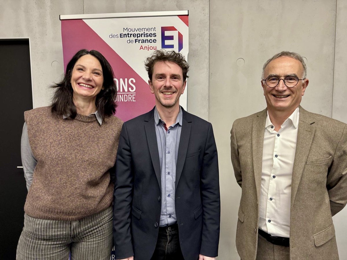 Le développement de notre économie locale, le défi de la transition écologique, la préservation des terres agricoles, les commerces de proximité, autant de sujets que j’ai pu aborder avec le @medefanjou et notamment son président @regisrousseau et sa vice-présidente Claire Lehay
