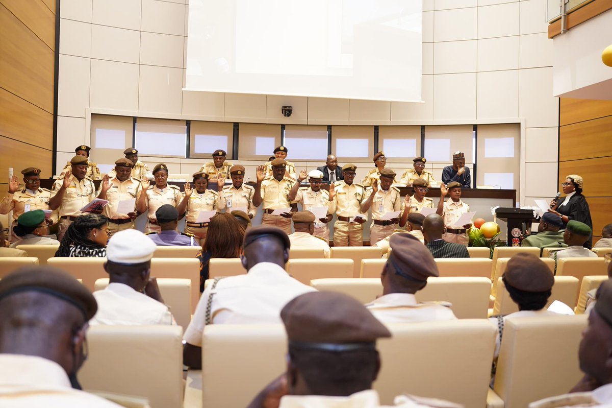 Nigeria Immigration Service tweet media