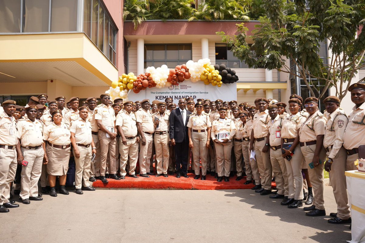 Nigeria Immigration Service tweet media