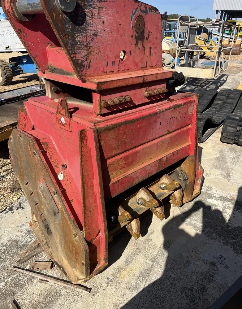 RailTrader_'s tweet photo. FECON BH040EXC2 RAILROAD MULCHING HEAD BRUSH CUTTER RAILROAD EXCAVATOR ATTACHMENT

$29,450.00

https://t.co/VV4xJOmf9S https://t.co/LOl38CxQAV