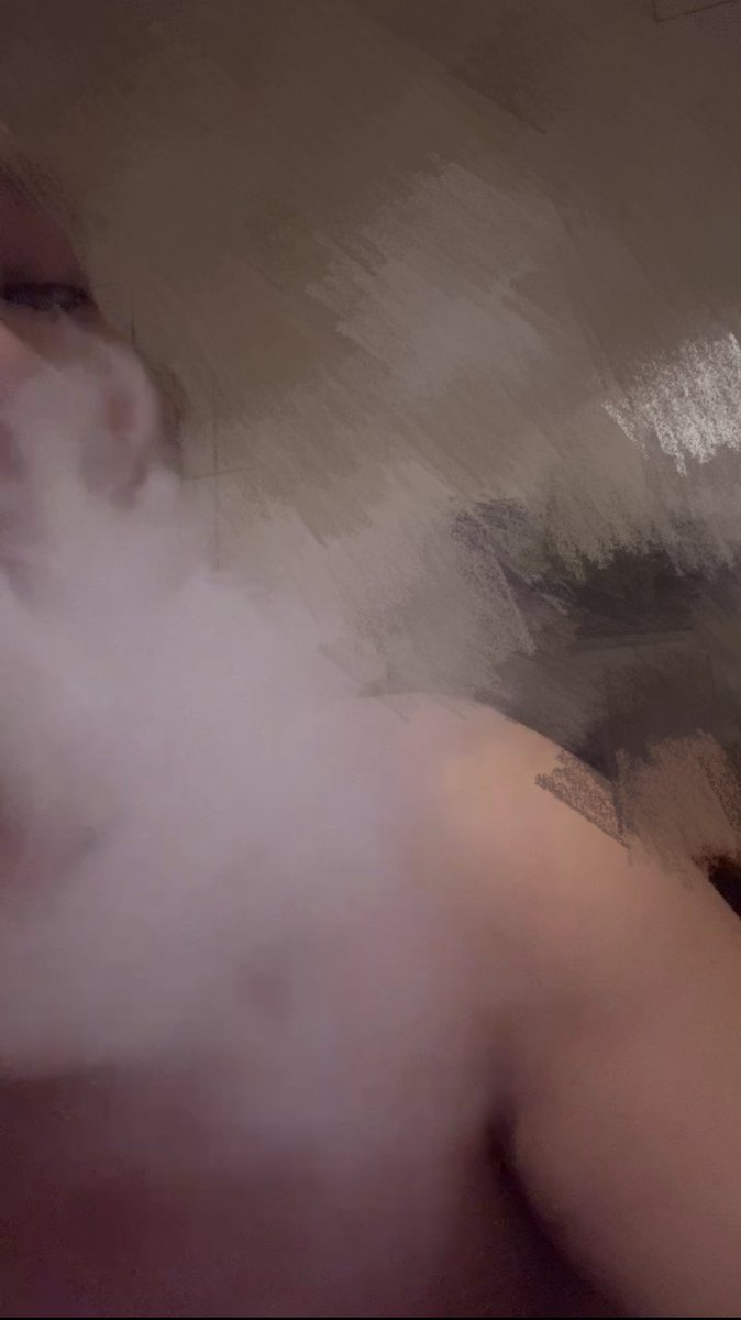 Smoke tweet media