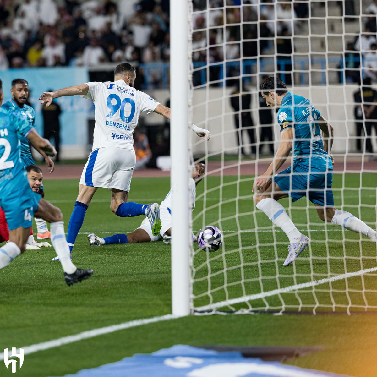 Alhilal_FC's tweet image. هكذا يبدأ الـ"بالندوري" 😎☝️