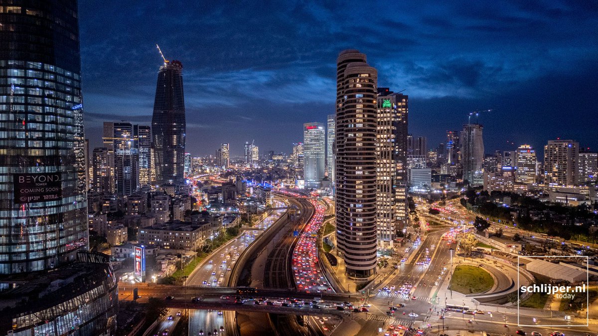 Ayalon highway, Arlozorov Interchange, Tel Aviv
#SchlijperAir #highriseTLV