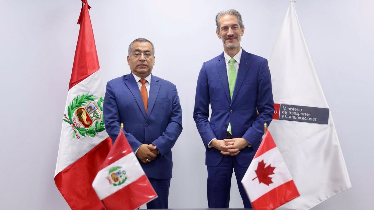 CanadaPeru's tweet image. Ambassador Ieraci met with Peru’s Minister of Transportation, Aldo Prieto, to discuss strategic projects in #rail transport 🚆, urban mobility 🚇 and airport development ✈️, as well as the role of public-private associations as a key model to promote sustainable infrastructure.