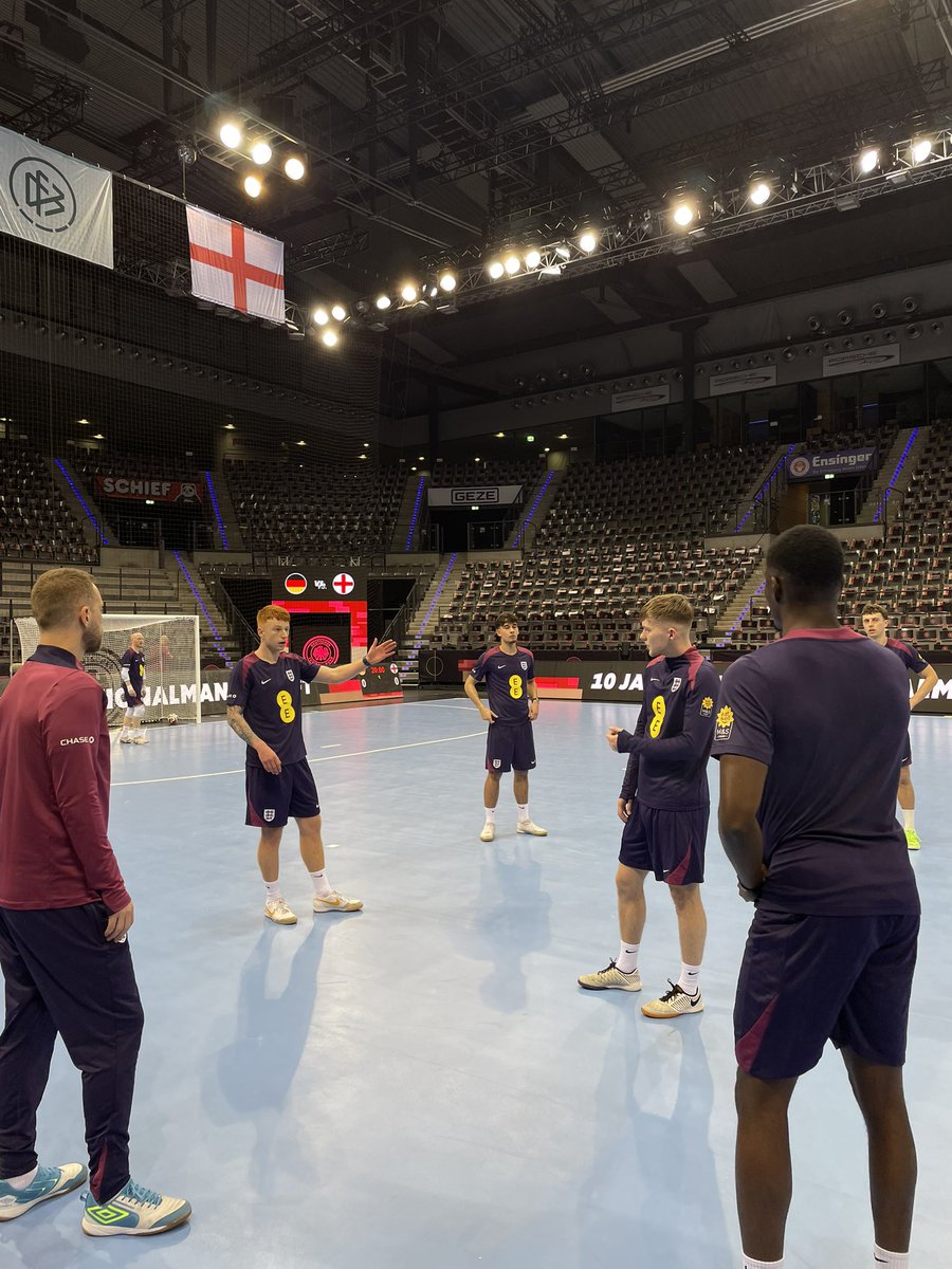 England Futsal tweet media