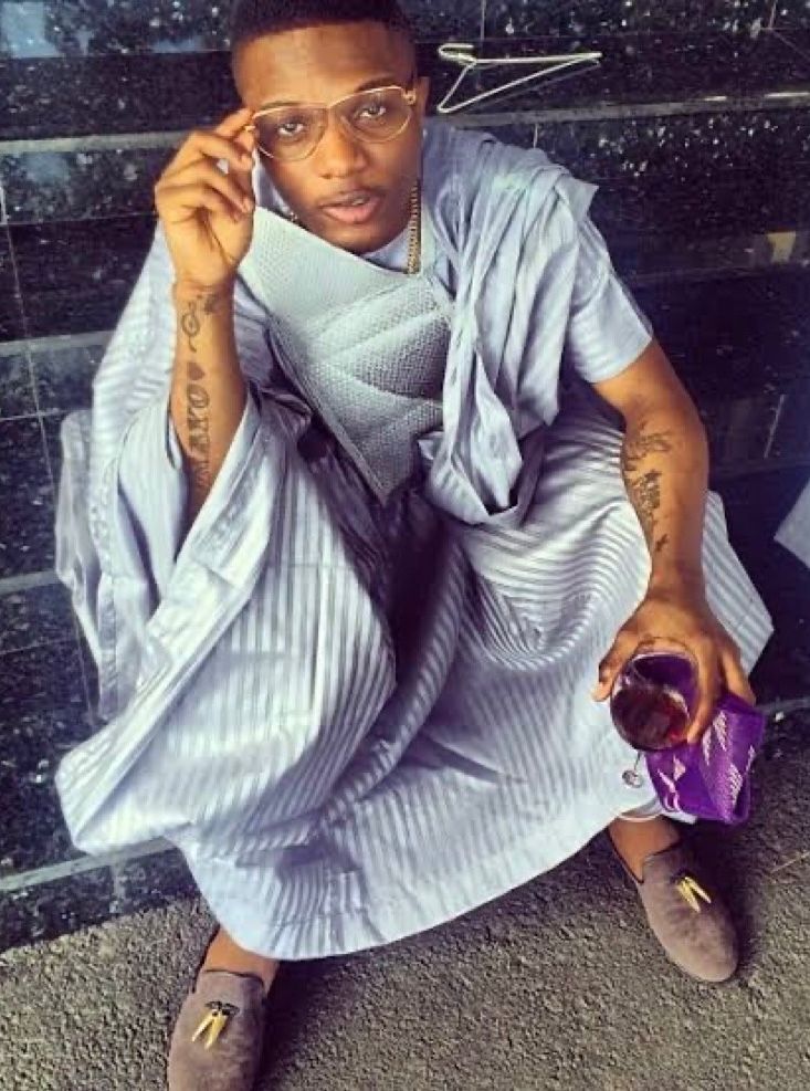 OfficialBlog_UR's tweet image. Wizkid rocking native wears effortlessly over the years 🤩