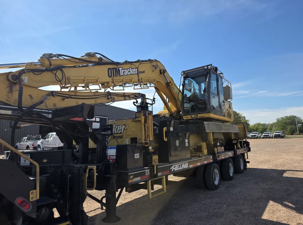 RailTrader_'s tweet photo. BRANDT RAILROAD OTM TRACKER TRAILER EXCAVATOR UNIT

$189,500.00

https://t.co/7h5TsX6AUD https://t.co/WNKIikXBzR