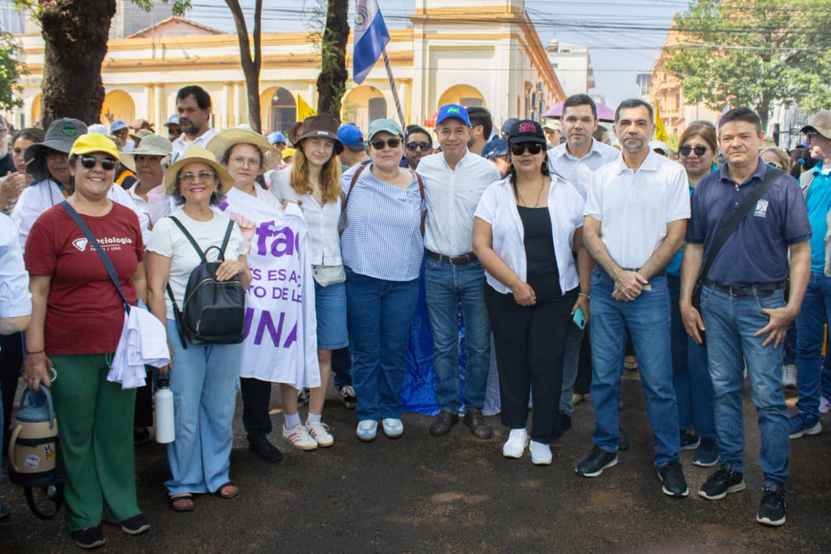FacsoUna's tweet photo. 📢 La FACSO-UNA presente en la movilización docente

Este 5 de febrero, la FACSO-UNA acompañó la lucha del sector docente en defensa del derecho a una jubilación digna, ante el tratamiento del Proyecto de Reforma de la Caja Fiscal en Diputados.

#FACSOUNA #SomosDeLaUNA https://t.co/1rH4kCvXWu