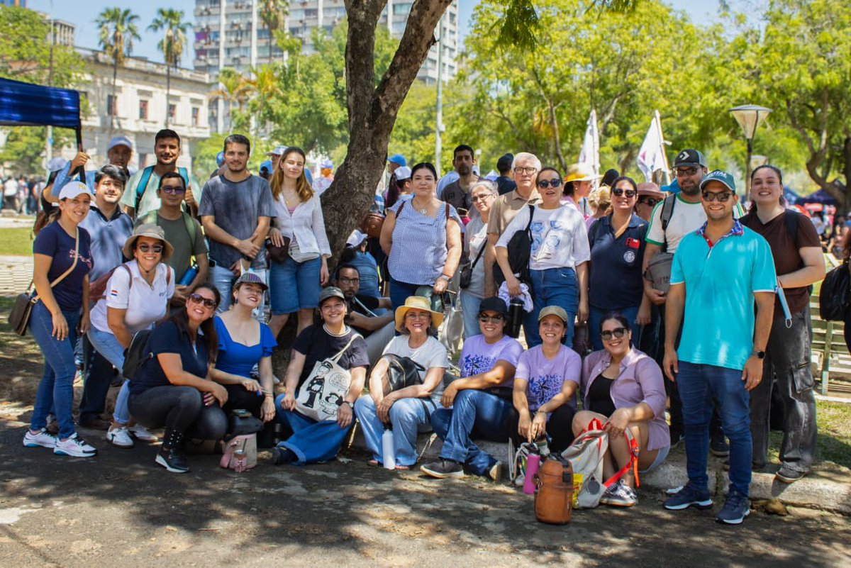 FacsoUna's tweet photo. 📢 La FACSO-UNA presente en la movilización docente

Este 5 de febrero, la FACSO-UNA acompañó la lucha del sector docente en defensa del derecho a una jubilación digna, ante el tratamiento del Proyecto de Reforma de la Caja Fiscal en Diputados.

#FACSOUNA #SomosDeLaUNA https://t.co/1rH4kCvXWu