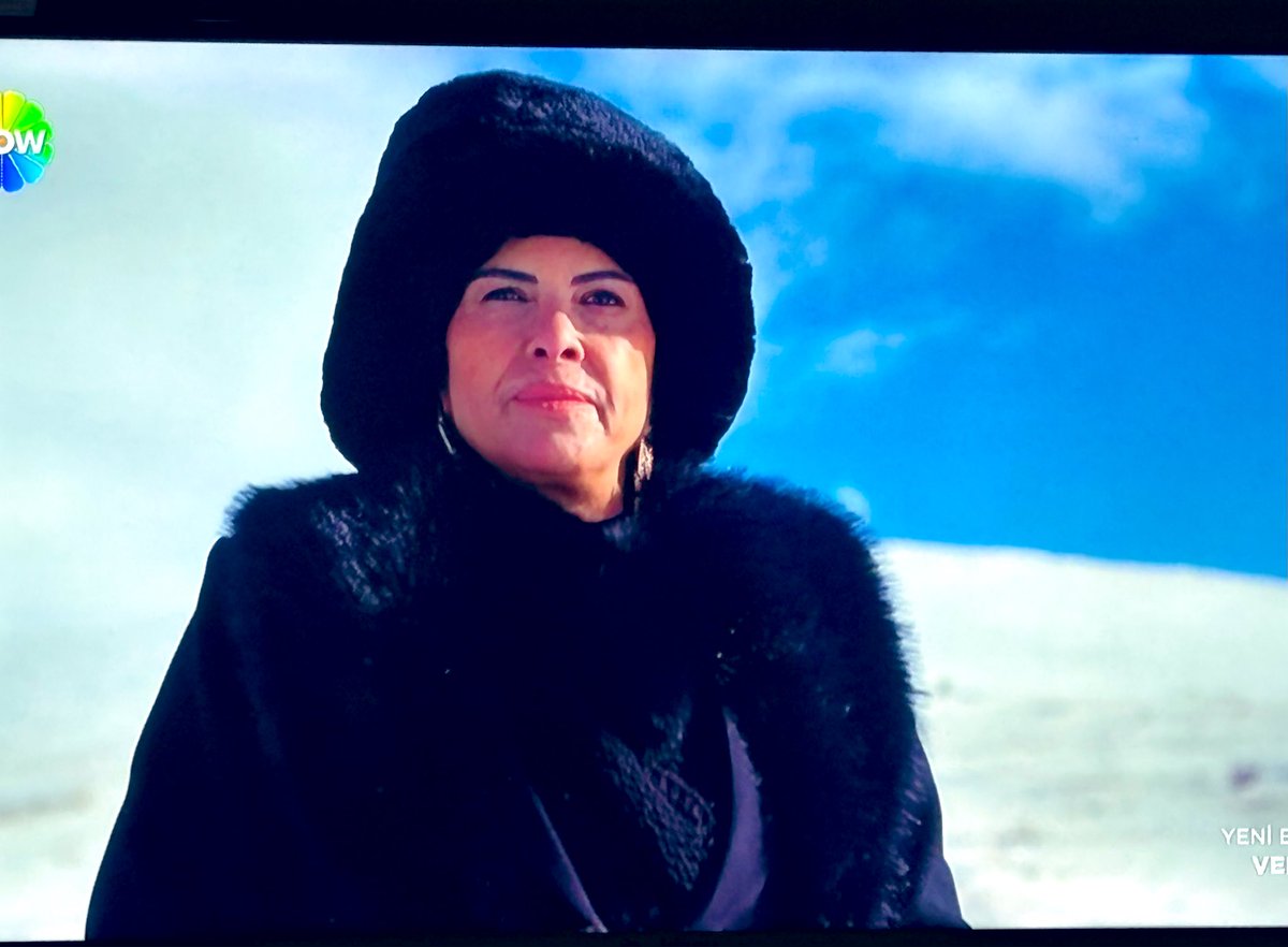 Yaaa başkası olamazdı ilk andan çok yakıştı diziye kraliçe <a href="/nurselkose/">Nursel Köse</a> #veliaht