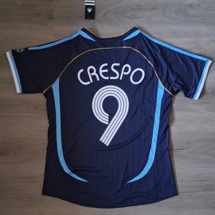 EBilardista's tweet image. 🇨🇳 Los muchachos de adjersey se sumaron a la comunidad. 

🥵 Me dejaron esta casaca de muestra. LOCURA TOTAL. 

⚡️ ADJERSEY.COM 

📲 +86 133 3646 2903 (Responden al toque)

NI LO DUDEN.