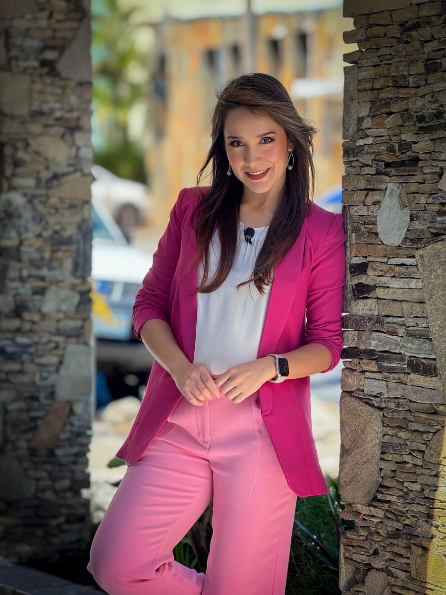 Lili ya está lista 💖✨

Arrancamos Salud TV con un tema que importa:
👵👴 Cuidados en adultos mayores.🩺

Hábitos que marcan la diferencia para una vida más saludable y activa.💪🏼

⏰ 12:00 p. m.
📺 Canal 21.1 HD⚡️

#LiveSaludTV #SaludTV #AdultosMayores #CuidadoIntegral #Bienesta