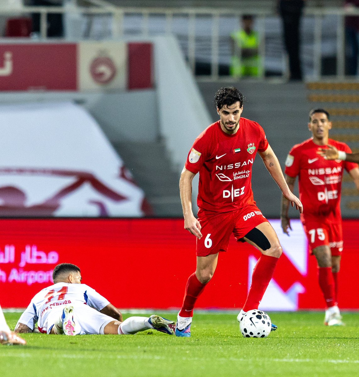 مُرتبك، مهزوز ..
لا تُلام، أنت أمام الأهلي👌🏼