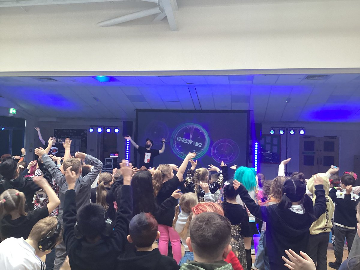 The Gates Primary – Swallows Class Page tweet media