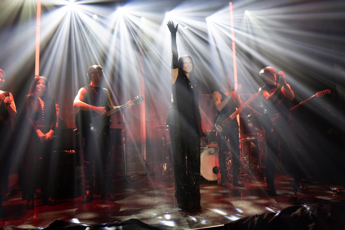 IO CANTO 2 🗡️ FUORI A MEZZANOTTE!!!!
Siete pronti?

Nell’attesa, qui alcune foto di ieri sera della presentazione dell’album a Milano. ❤️‍🔥