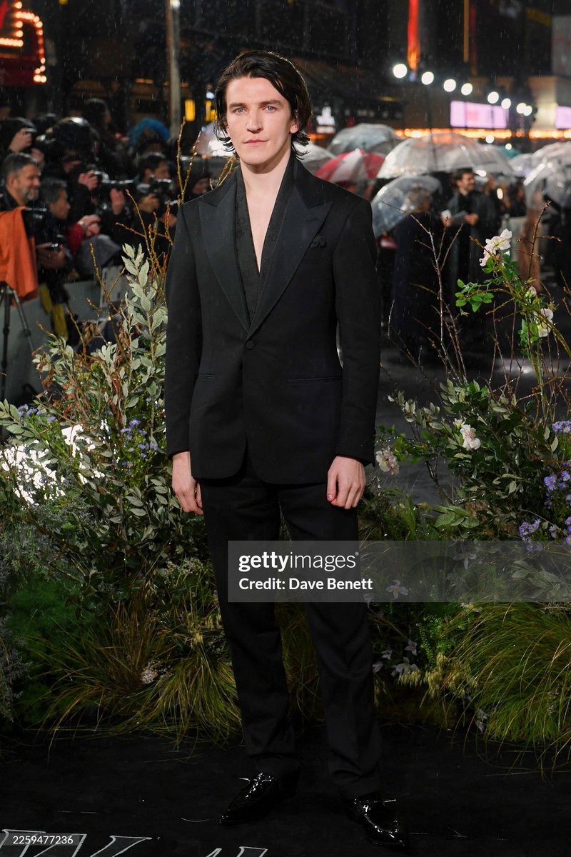 Ewan Mitchell México 🇲🇽 tweet media