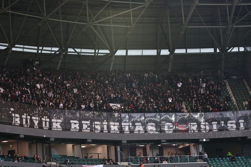 YÜCE BEŞİKTAŞ TRİBÜNÜ! 😎 #çArşı