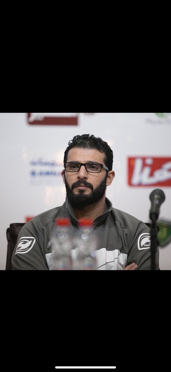 في #الرائد 

أساس المشكلة إدارية بحتة جداً تبدأ وتنتهي بالأستاذ : فهد المطوع  ، والكل يعرف ويدرك ذلك جيداً .

ثلاثة عشر موسماً ( تسعة مواسم منها متتابعة متتالية ) قضاها المطوع  في رئاسة #الرائد  ومازال الفشل الكبير والإخفاق الذريع يلازمه .

إقالة مندوسا ( المفلس فنياً ) والتعاقد