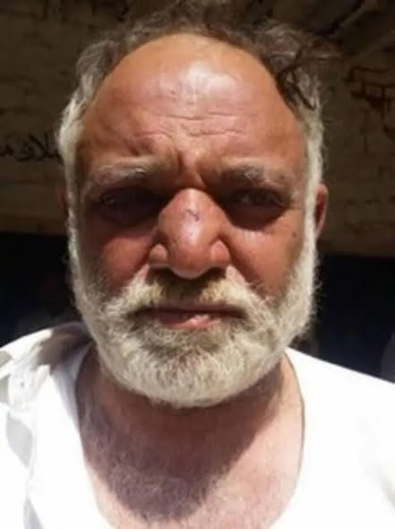 عبدالوحید صوبہ پنجاب کے شہر ننکانہ صاحب کے رہائشی تھے اور الیکشن کمیشن آف پاکستان سے گریڈ 19 میں ریٹائر ہوئے۔
ریٹائرمنٹ کے بعد انہوں نے چھوٹے موٹے کاروبار آزمانے کی کوشش کی، مگر نقصان اٹھایا۔ عبدالوحید جانتے تھے کہ وطن عزیز میں صرف ایک ایسا کاروبار ہے جس میں نقصان کا کوئی خطرہ