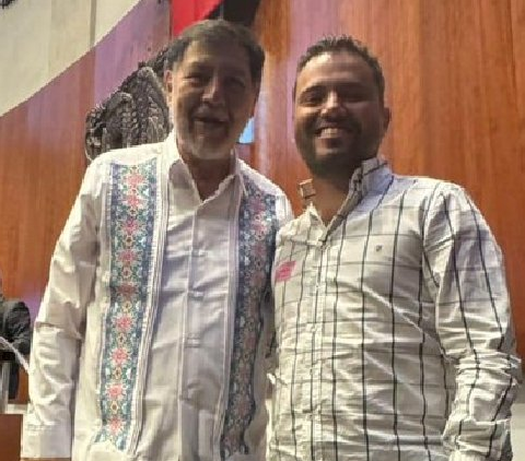 FarroRobot's tweet photo. El changoleón @fernandeznorona sale en fotos con puro criminal que termina encarcelado ¿coincidencia? https://t.co/Uiah9sveqm