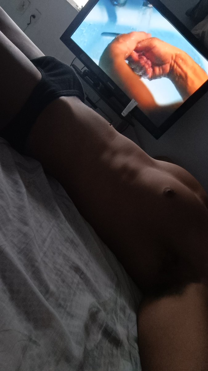 EldeAxxxul's tweet photo. Buenas https://t.co/eRX9IhrLJR