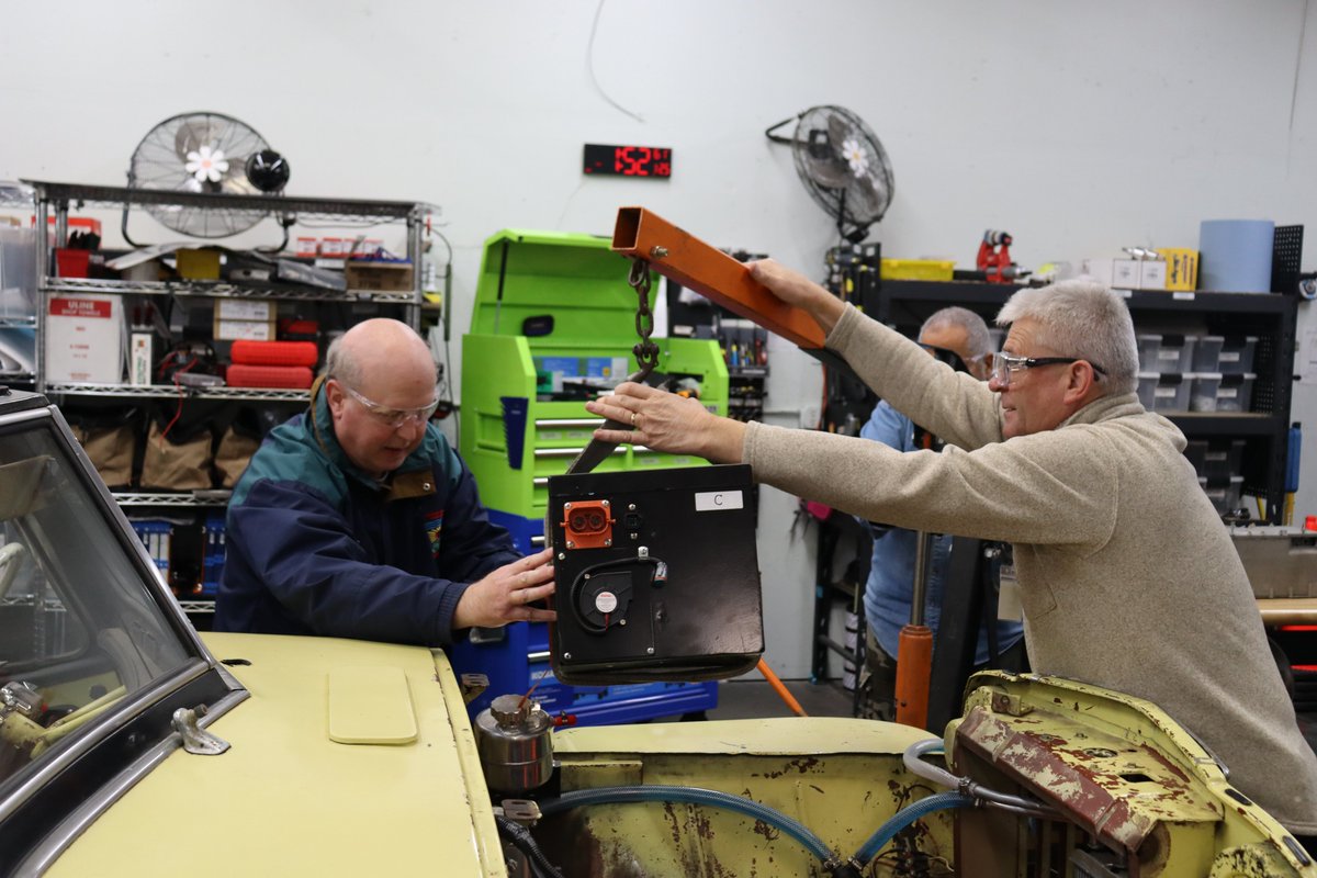Another round of EV conversion training to kick off 2026!

Highlights:
- Wire Diagram Drafting Exercises
- VW Bug Traction Battery Install
- EV Charger Troubleshooting
- Lotus Throttle Mapping

Ready to dive deep into the world of electric vehicles?
#evconversion #customev