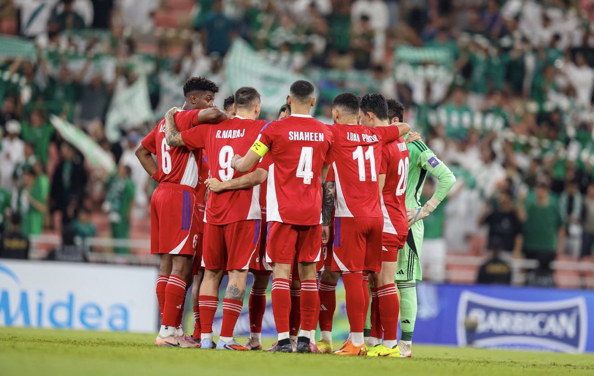 الفريق قدم مباراة جيدة و كان من الممكن الخروج بنتيجة أفضل لولا الطرد الغير مستحق ، النتيجة لا تعكس ما قدمه الفريق في الشوط الأول أبداً ..

مباراة و انتهت القادم هو الأهم في مشوار الفريق 
حالياً المطلوب الالتفاف حول الفريق و التماسك و رسم الأهداف فيما تبقى من الموسم .. لنستمر 🤍❤️