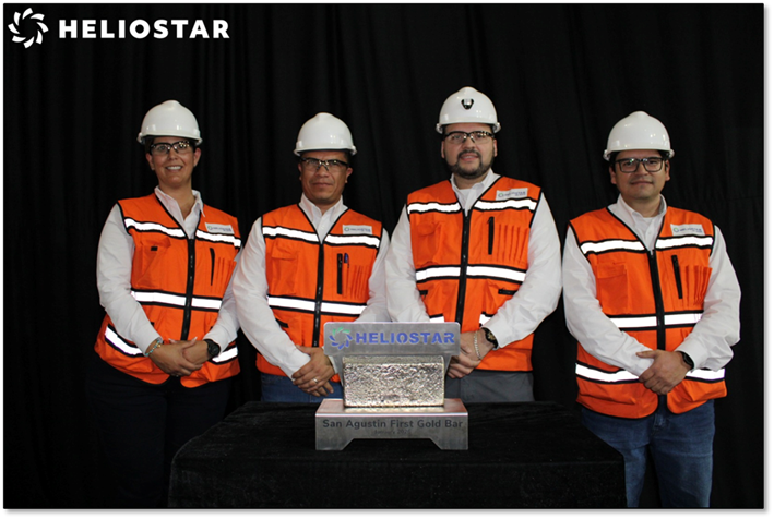 HeliostarMetals's tweet photo. The San Agustin leadership team celebrating the first pour, and a close up of the first gold bar! https://t.co/hatBCttDg9