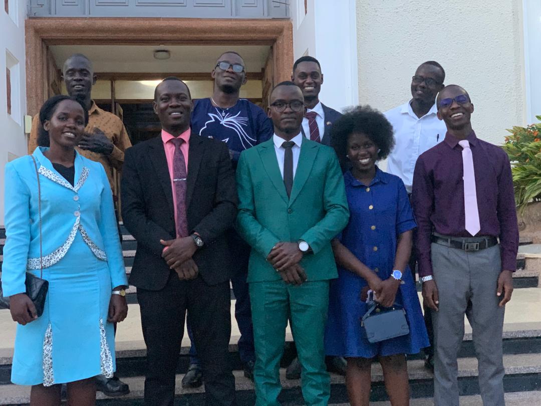 nkobazambogo_u's tweet photo. Olunaku olwa leero nga 05/02/2026 . Minisita wa bavubuka oweek. Robert Sserwanga Ssalongo asisinkanye Abakulembeze ba nkobazambogo mu gwanga (National Executive committee) nga bakulembeddwa Ssentebe Ssemujju Moses Mwanje wamu ne Mutaasa Michael Lubega omukubiriza.@bbstvug @Bugand https://t.co/PI07NdiGEp