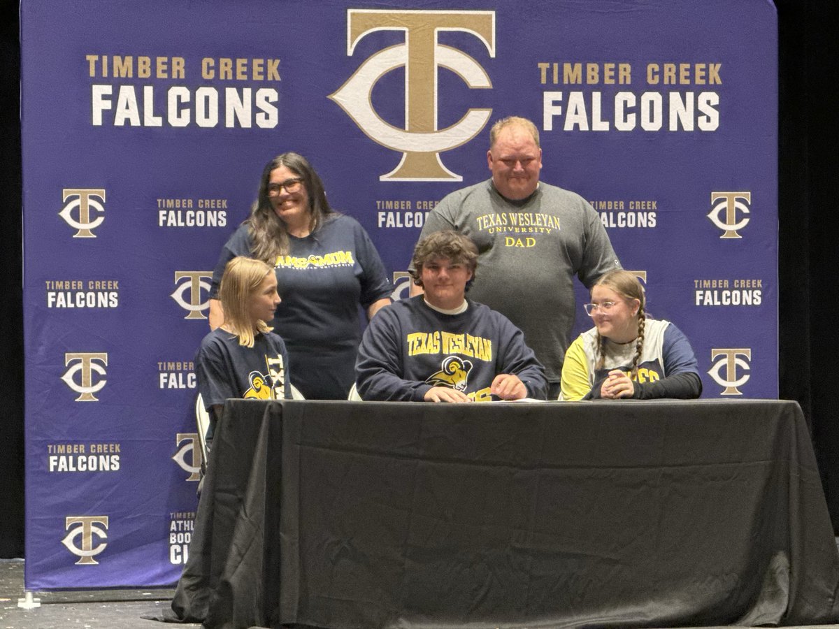 TCHSFootball's tweet image. Yesterday, these football players committed to continue their athletic and academic pursuits at the next level. We are so proud of them!

Colin Vega-American international 
Jacob McCandless-Texas Wesleyan 
Kaden Keiser-A&amp;amp;M Texarkana
#TCOD
@coachkaehn 
@KISDAthletics