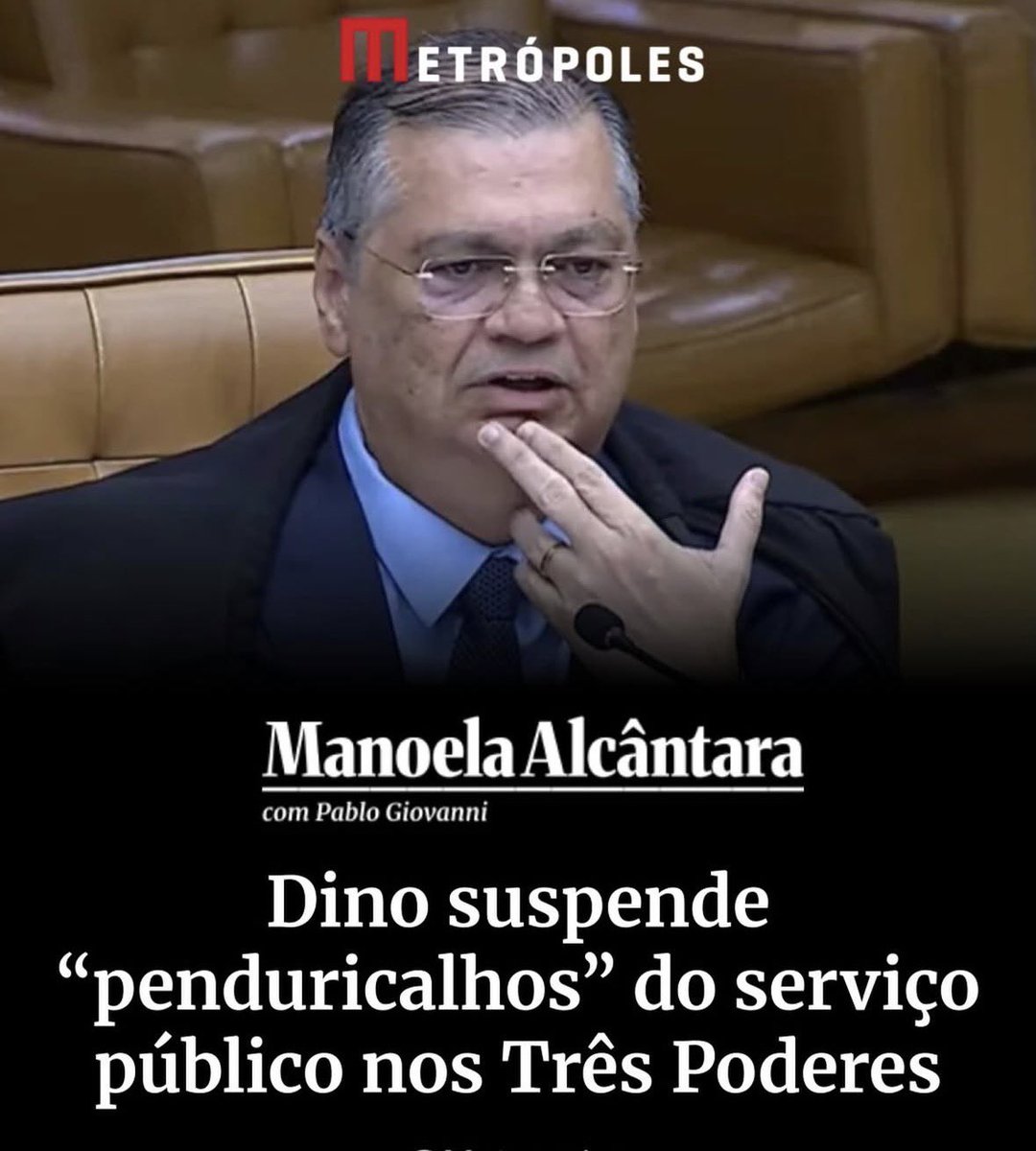 JeffreyChiquini's tweet photo. Que vergonha para parte da direita que aceitou aumento dos penduricalhos dos servidores.
Temos que ver agora um comunista declarado tomando uma decisão mais correta do que a votação de parlamentares que se dizem de direita.

Flávio Dino disse que verbas indenizatórias (penduricalhos) não podem ultrapassar o teto constitucional. É tão óbvio quanto dizer que a bola é redonda e que a água é líquida.

Que lindo pra nossa cara!