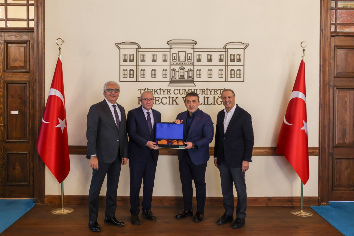 HALİL ÖZYOLCU tweet media