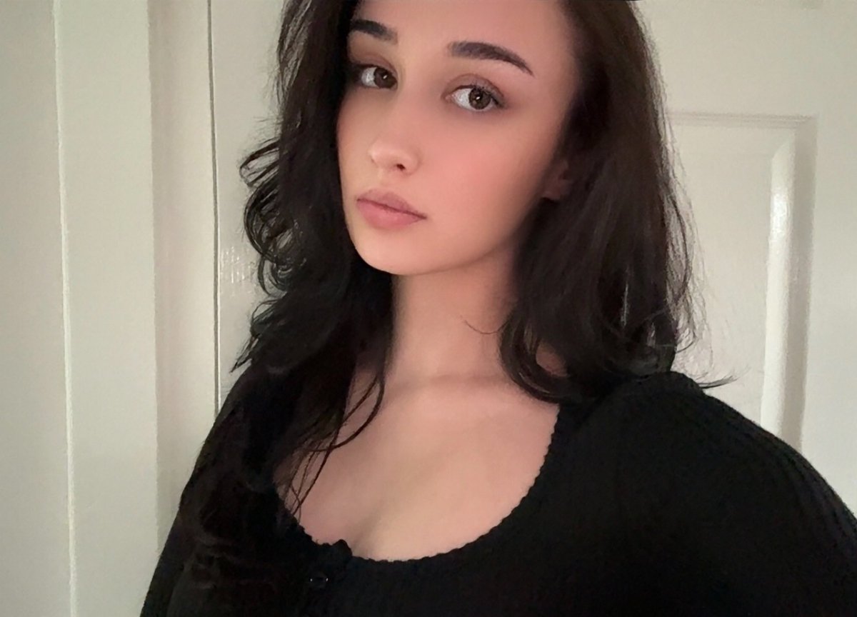 Lilith | Findom 🍸 tweet media