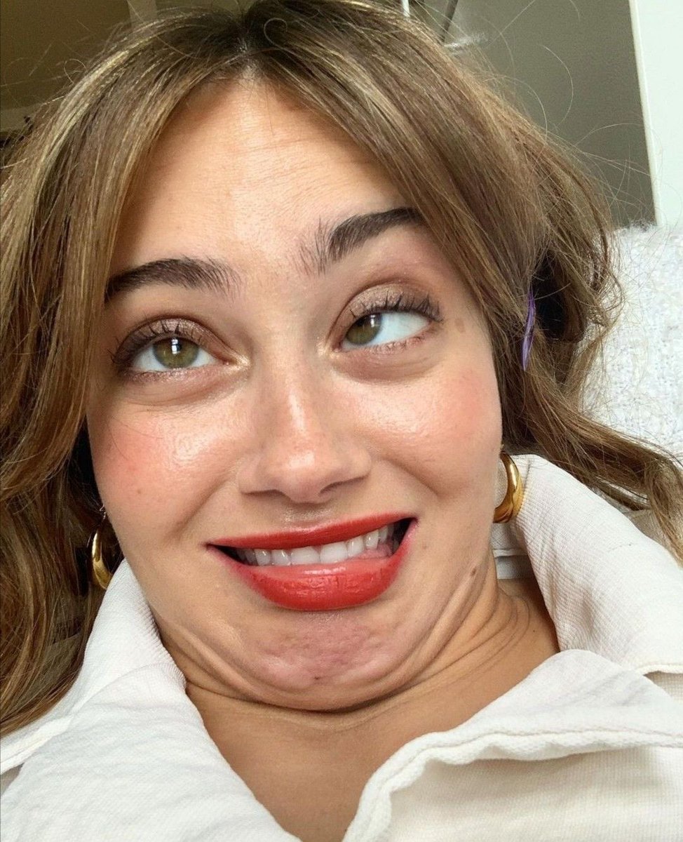 ୨ৎ (@ellapurnlls) on Twitter photo 