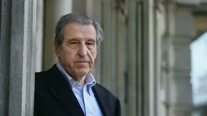 Avui a mort el catedràtic Antoni Serra Ramoneda (Barcelona, 1933-2026). Gran record els anys que vaig col·laborar amb ell.  Gran persona i gran acadèmic. Un home sempre disposat a contribuir.