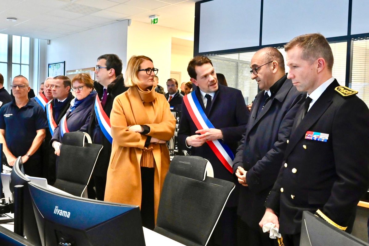 NunezLaurent's tweet image. 🟢 Il y aura 6 policiers en plus à compter du 1er mars à #CharlevilleMézières pour densifier la lutte contre les stupéfiants et les violences intra familiales. 

➡️ En déplacement aujourd’hui dans les #Ardennes, j’ai pu annoncer ces renforts attendus qui permettront notamment de